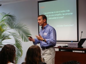 Valentin Giró en su ponencia aprender idiomas Valentín Giró