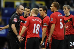 united-players-complain-a-010-300x199 Inglés sin victimismo ni complejos